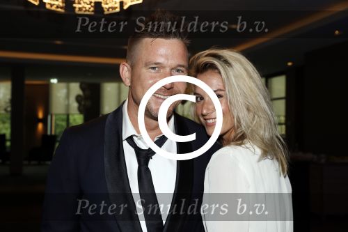 Utrecht 11 juni 2017
Gala van Wesley Sneijder in het v d Valk Hotel Utrecht. Johnny de Mol met zijn vriendin Anouk v Schie