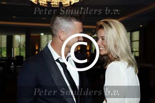 Utrecht 11 juni 2017
Gala van Wesley Sneijder in het v d Valk Hotel Utrecht. Johnny de Mol met zijn vriendin Anouk v Schie