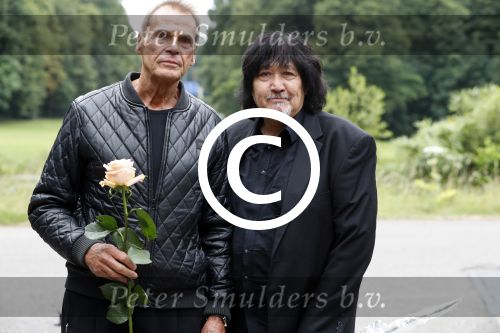 Vught 13 juni 2017
Herdenkingsdienst/ begrafenis van Sandra Reemer in kasteel Maurick. Joop Oonk en Claude Vanheye