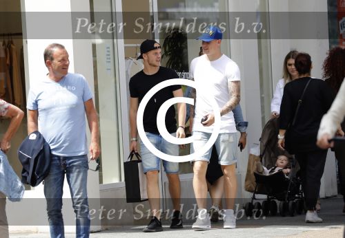 Amsterdam 31 mei 2017 
PSV spelers Jordy de Wijs en Jorrit Hendrix op de pc hooftstraat