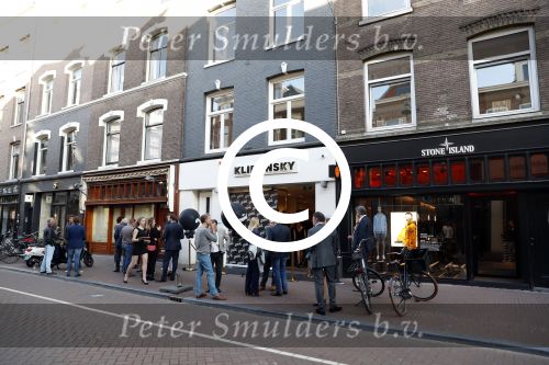 Amsterdam 16 juni 2017
Presentatie nieuwe vodka van Michiel Mol Caramol in de gallery van Joseph Klibansky op de pc hooftstraat