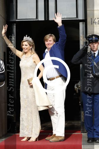 Amsterdam 23 mei 2017 
Koningin Maxima en Koning Willem Alexander komen aan bij het paleis op de dam voor diner met ambassadeurs.