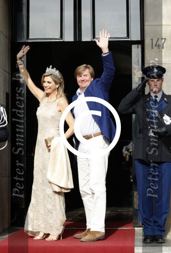 Amsterdam 23 mei 2017 
Koningin Maxima en Koning Willem Alexander komen aan bij het paleis op de dam voor diner met ambassadeurs.