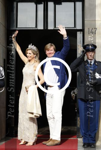 Amsterdam 23 mei 2017 
Koningin Maxima en Koning Willem Alexander komen aan bij het paleis op de dam voor diner met ambassadeurs.