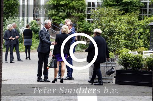 Vught 13 juni 2017
Herdenkingsdienst/ begrafenis van Sandra Reemer in kasteel Maurick. Mariska v Kolck met .....