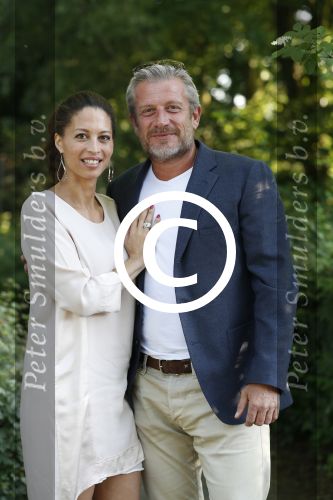 Haarzuilens 1 juni 2017
Maureen du Toit met vriend en hun kinderen tijdens presentatie van haar boek.