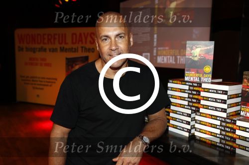 Hilversum 30 mei 2017
Boek presentatie Mental Theo ( Theo Nabuurs) in de vorstin.