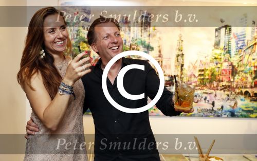 Amsterdam 16 juni 2017
Presentatie nieuwe vodka van Michiel Mol Caramol in de gallery van Joseph Klibansky op de pc hooftstraat. Michiel met zijn vriendin Marloes