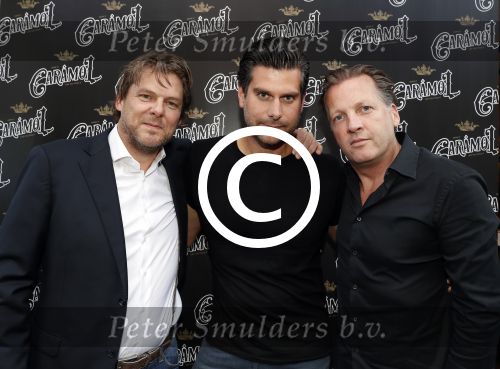 Amsterdam 16 juni 2017
Presentatie nieuwe vodka van Michiel Mol Caramol in de gallery van Joseph Klibansky op de pc hooftstraat. Michiel Mol met compagnons
