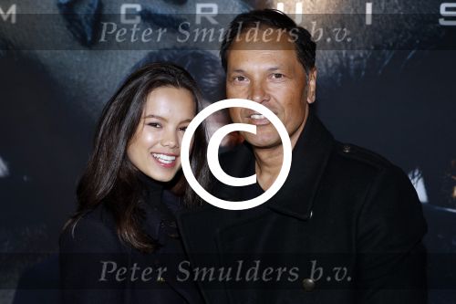 Amsterdam 7 juni 2017
Premiere the Mummy in Pathe Arena. Mike Klewel met dochter