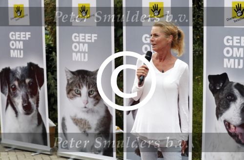 Amersfoort 30 mei 2017
Milika Peterzon en haar dochter Kiki bij de diernebescherming in Amersfoort