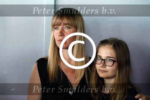 Zandvoort 1 juni 2017 
Boekpresentatie Peter Romer en zijn vrouw Anette Hock in standtent Rapa Nui . Hun kinderen waaronder Thijs en Nienke kregen het eerste boek. Nienke met dochter