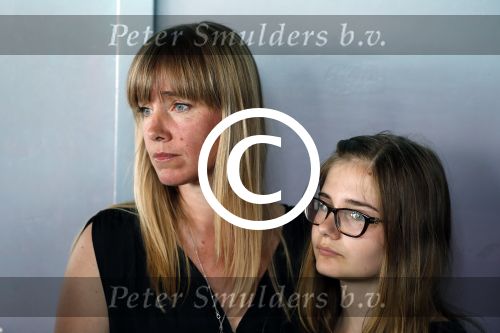 Zandvoort 1 juni 2017 
Boekpresentatie Peter Romer en zijn vrouw Anette Hock in standtent Rapa Nui . Hun kinderen waaronder Thijs en Nienke kregen het eerste boek. Nienke met dochter