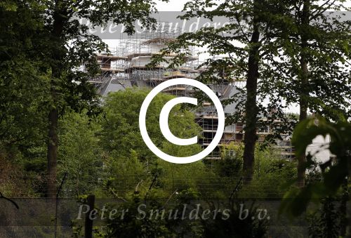 Den Haag 5 juni 2017
Paleis Huis ten Bosch wordt helemaal verbouwd. Het staat helemaal in de steigers.