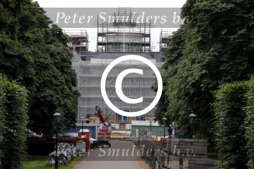 Den Haag 5 juni 2017
Paleis Huis ten Bosch wordt helemaal verbouwd. Het staat helemaal in de steigers.