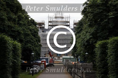 Den Haag 5 juni 2017
Paleis Huis ten Bosch wordt helemaal verbouwd. Het staat helemaal in de steigers.
