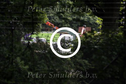 Den Haag 5 juni 2017
Paleis Huis ten Bosch wordt helemaal verbouwd. Het staat helemaal in de steigers.