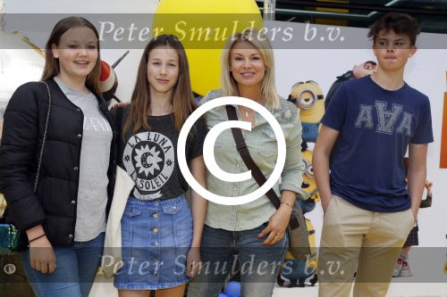 Amsterdam 17 juni 2017  
Premiere verschrikkelijke ikke in pathe arena. Pernille la Lau met kinderen