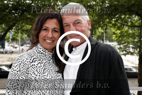 Rotterdam 16 juni 2017
Opening blushing Rotterdam van Gordon . Peter Strykes met partner Sairah.