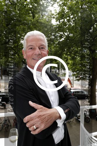 Rotterdam 16 juni 2017
Opening blushing Rotterdam van Gordon . Peter Strykes met partner Sairah.