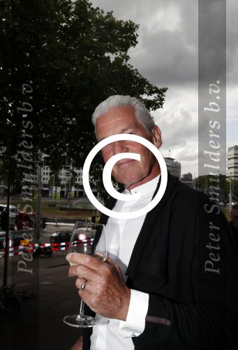 Rotterdam 16 juni 2017
Opening blushing Rotterdam van Gordon . Peter Strykes met partner Sairah.