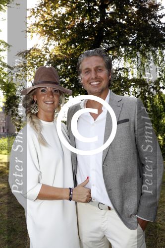 Haarzuilens 21 juni 2017
Haringparty bij kasteel de Haar. Pieter v d Hoogenband met zijn vrouw Marie Jose