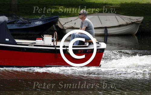 Amsterdam 29 mei 2017 
Rijk de Gooijer jr in de sloep / boot van zijn vader Rijk de Gooijer sr
