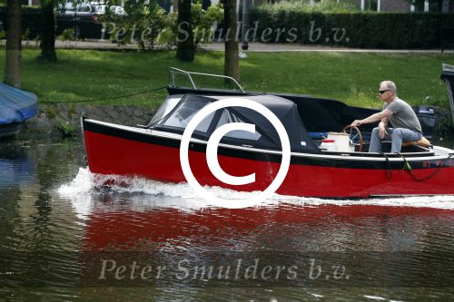 Amsterdam 29 mei 2017 
Rijk de Gooijer jr in de sloep / boot van zijn vader Rijk de Gooijer sr