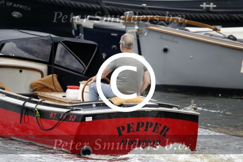 Amsterdam 29 mei 2017 
Rijk de Gooijer jr in de sloep / boot van zijn vader Rijk de Gooijer sr