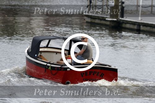 Amsterdam 29 mei 2017 
Rijk de Gooijer jr in de sloep / boot van zijn vader Rijk de Gooijer sr