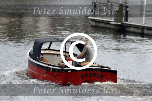 Amsterdam 29 mei 2017 
Rijk de Gooijer jr in de sloep / boot van zijn vader Rijk de Gooijer sr