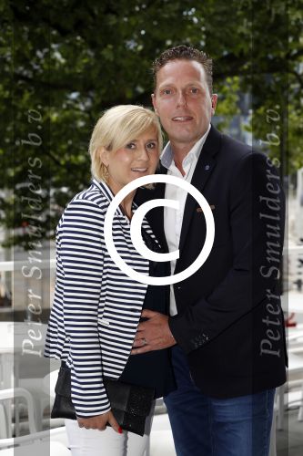 Rotterdam 16 juni 2017
Opening blushing Rotterdam van Gordon . Rob Geus met zijn zwangere vrouw