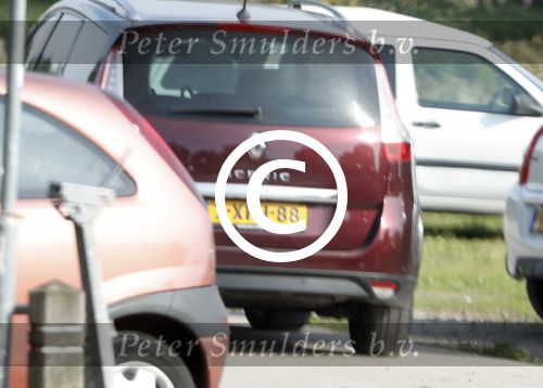 Vinkeveen 20 juni 2017
Rob Oudkerk loopt vanaf een recreatiewoning in Vinkeveen naar zijn auto