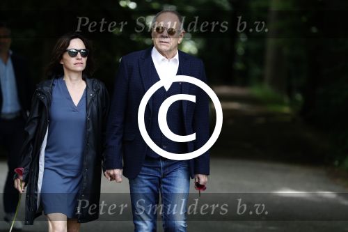 Vught 13 juni 2017
Herdenkingsdienst/ begrafenis van Sandra Reemer in kasteel Maurick. Rob de Nijs met zijn vrouw Henriette