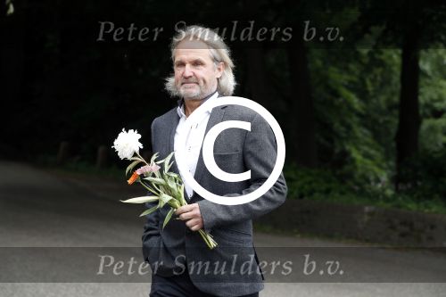 Vught 13 juni 2017
Herdenkingsdienst/ begrafenis van Sandra Reemer in kasteel Maurick. Roland Jan Heijn met zijn vriendin