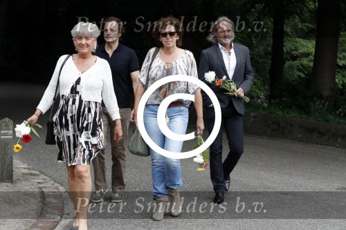 Vught 13 juni 2017
Herdenkingsdienst/ begrafenis van Sandra Reemer in kasteel Maurick. Roland Jan Heijn met zijn vriendin