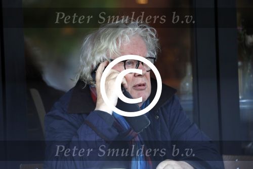 Amsterdam 7 juni 2017
Rudi Fuchs op terras op de beethovenstraat