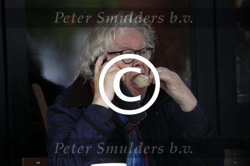 Amsterdam 7 juni 2017
Rudi Fuchs op terras op de beethovenstraat