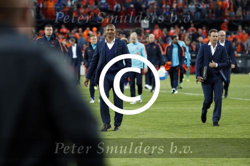 Rotterdam 9 juni 2017
Nederland - Luxemburg in de kuip . De wedstrijd dat Wesley Sneijder record international wordt en waar Ruud Gullit en Dick Advocaat voor het eerst bondscoach en assistent zijn. Yolanthe Sneijder Cabau zit op de tribune met zoons Jessey en Xess Xava