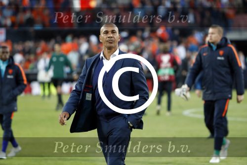 Rotterdam 9 juni 2017
Nederland - Luxemburg in de kuip . De wedstrijd dat Wesley Sneijder record international wordt en waar Ruud Gullit en Dick Advocaat voor het eerst bondscoach en assistent zijn. Yolanthe Sneijder Cabau zit op de tribune met zoons Jessey en Xess Xava