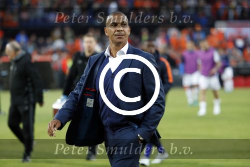 Rotterdam 9 juni 2017
Nederland - Luxemburg in de kuip . De wedstrijd dat Wesley Sneijder record international wordt en waar Ruud Gullit en Dick Advocaat voor het eerst bondscoach en assistent zijn. Yolanthe Sneijder Cabau zit op de tribune met zoons Jessey en Xess Xava