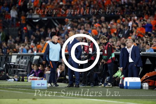 Rotterdam 9 juni 2017
Nederland - Luxemburg in de kuip . De wedstrijd dat Wesley Sneijder record international wordt en waar Ruud Gullit en Dick Advocaat voor het eerst bondscoach en assistent zijn. Yolanthe Sneijder Cabau zit op de tribune met zoons Jessey en Xess Xava