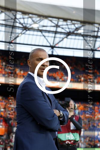 Rotterdam 9 juni 2017
Nederland - Luxemburg in de kuip . De wedstrijd dat Wesley Sneijder record international wordt en waar Ruud Gullit en Dick Advocaat voor het eerst bondscoach en assistent zijn. Yolanthe Sneijder Cabau zit op de tribune met zoons Jessey en Xess Xava