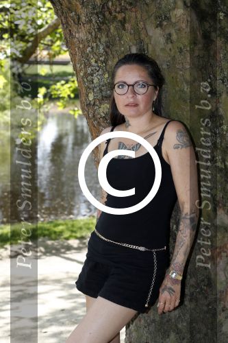 Amsterdam 15 juni 2017 
Sanne Kraaijkamp in het vondelpark.