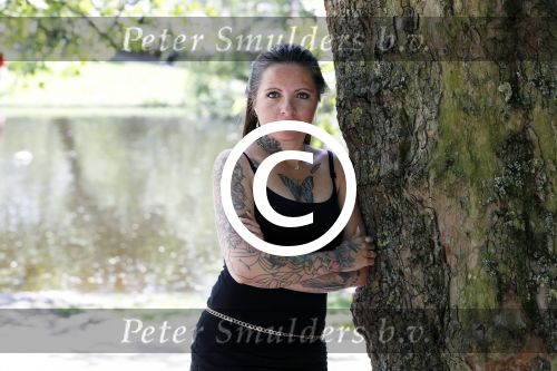 Amsterdam 15 juni 2017 
Sanne Kraaijkamp in het vondelpark.