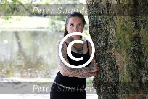 Amsterdam 15 juni 2017 
Sanne Kraaijkamp in het vondelpark.