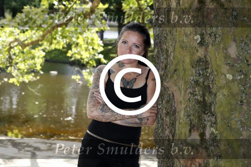Amsterdam 15 juni 2017 
Sanne Kraaijkamp in het vondelpark.