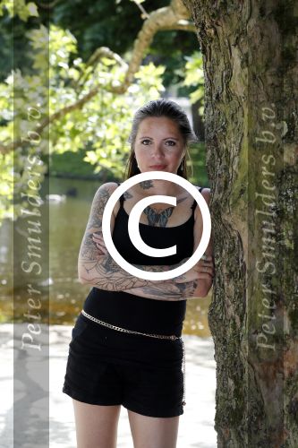 Amsterdam 15 juni 2017 
Sanne Kraaijkamp in het vondelpark.