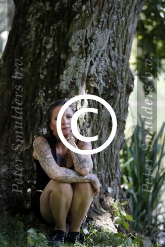 Amsterdam 15 juni 2017 
Sanne Kraaijkamp in het vondelpark.