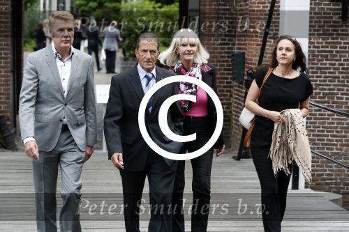Vught 13 juni 2017
Herdenkingsdienst/ begrafenis van Sandra Reemer in kasteel Maurick. Saskia en Serge